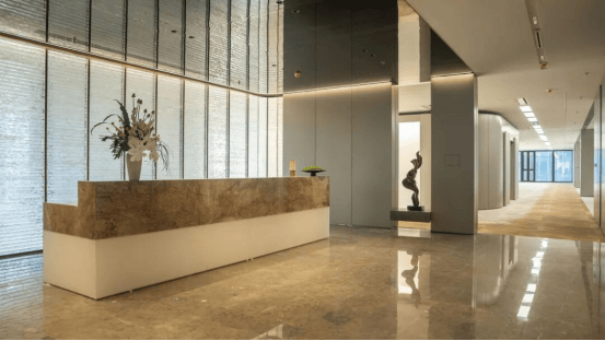 由远洋集团开发运营的北京CBD核心区Z6项目样板层实景图