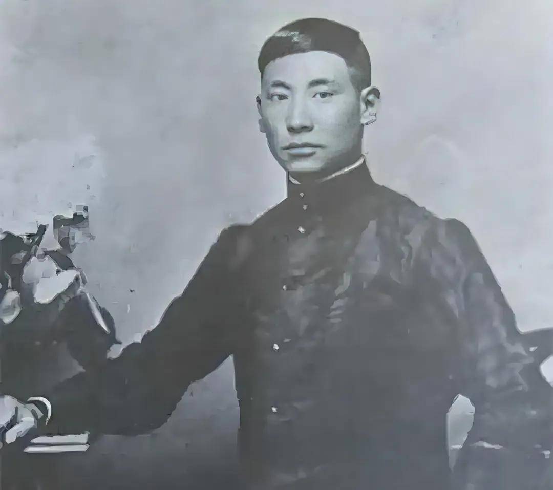 云南王龙云七个儿子命运如何?有人看破红尘,有人自取灭亡