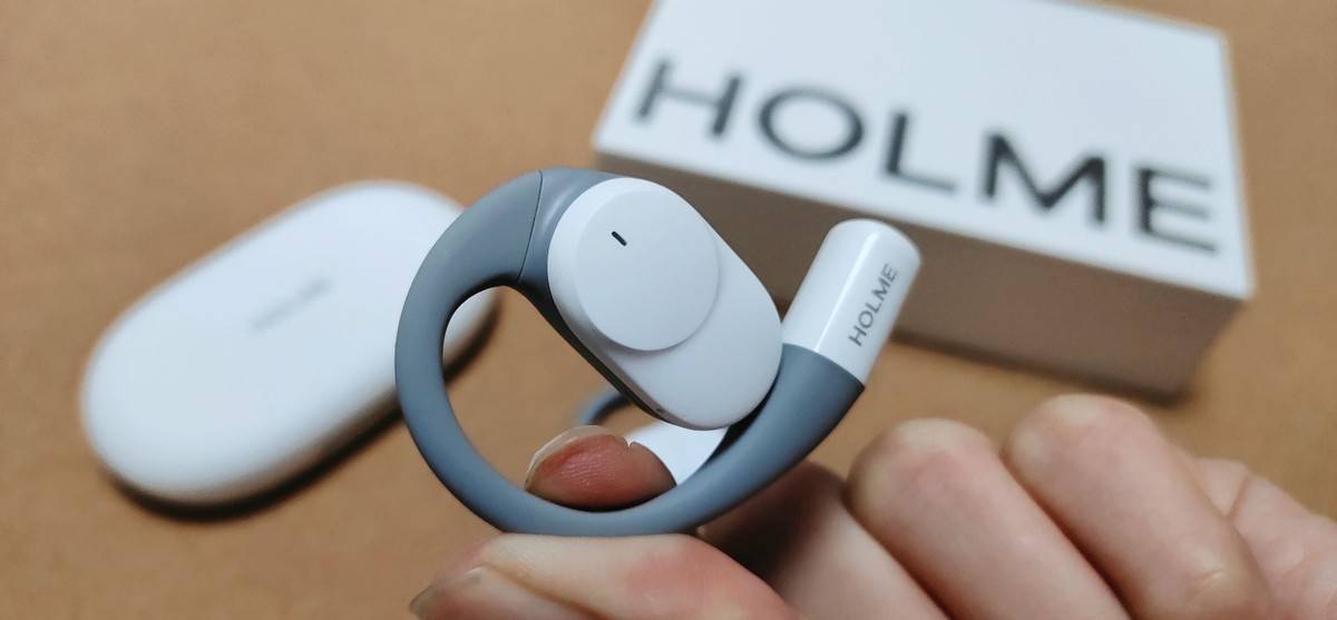 云感佩戴轻量不压耳,全开放也有好音质,虹觅 Ultra 开放式耳机