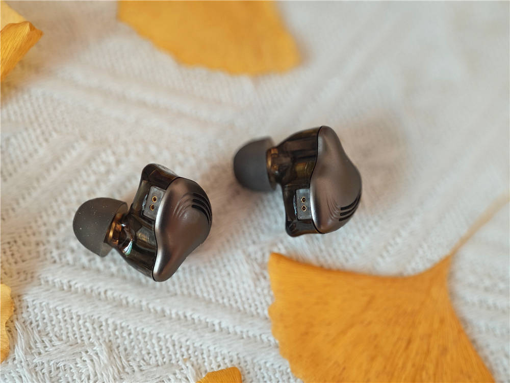 无线时代的有线坚守者：西圣HiFi耳机打造沉浸式听觉体验