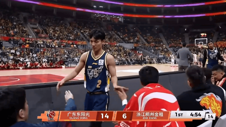 徐杰奎因复出表现佳，胡明轩状态回暖，广东男篮强压联盟劲旅