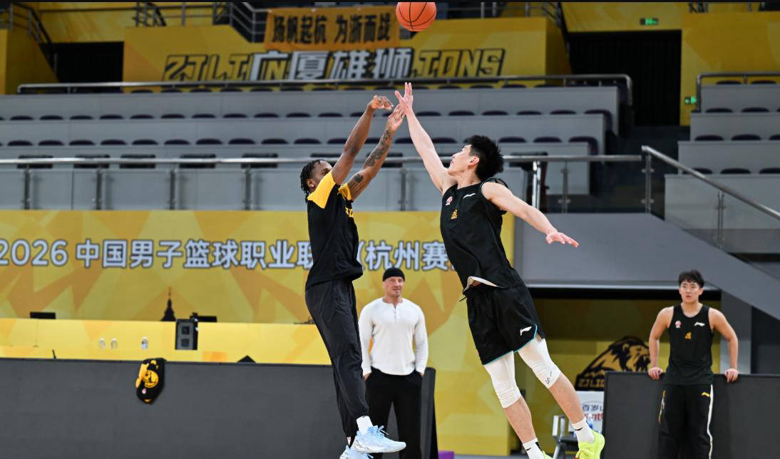 今年的CBA总冠军，很可能将在“两广”球队之间诞生