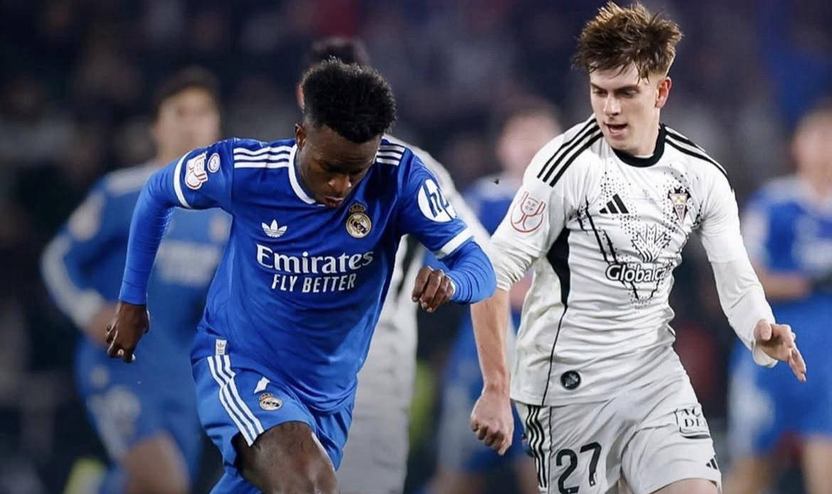 皇马再陷变局！主帅更替迫在眉睫，联系齐达内力求止跌反弹