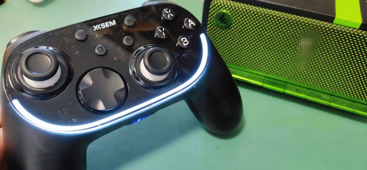 西圣GC1游戏手柄体验，硬件+算法双擎驱动，硬核电竞真旗舰!