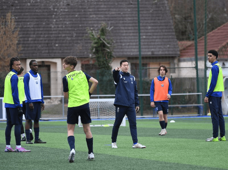 欧塞尔青训总监：魏祥鑫有非常不错的速度、跑位和终结能力