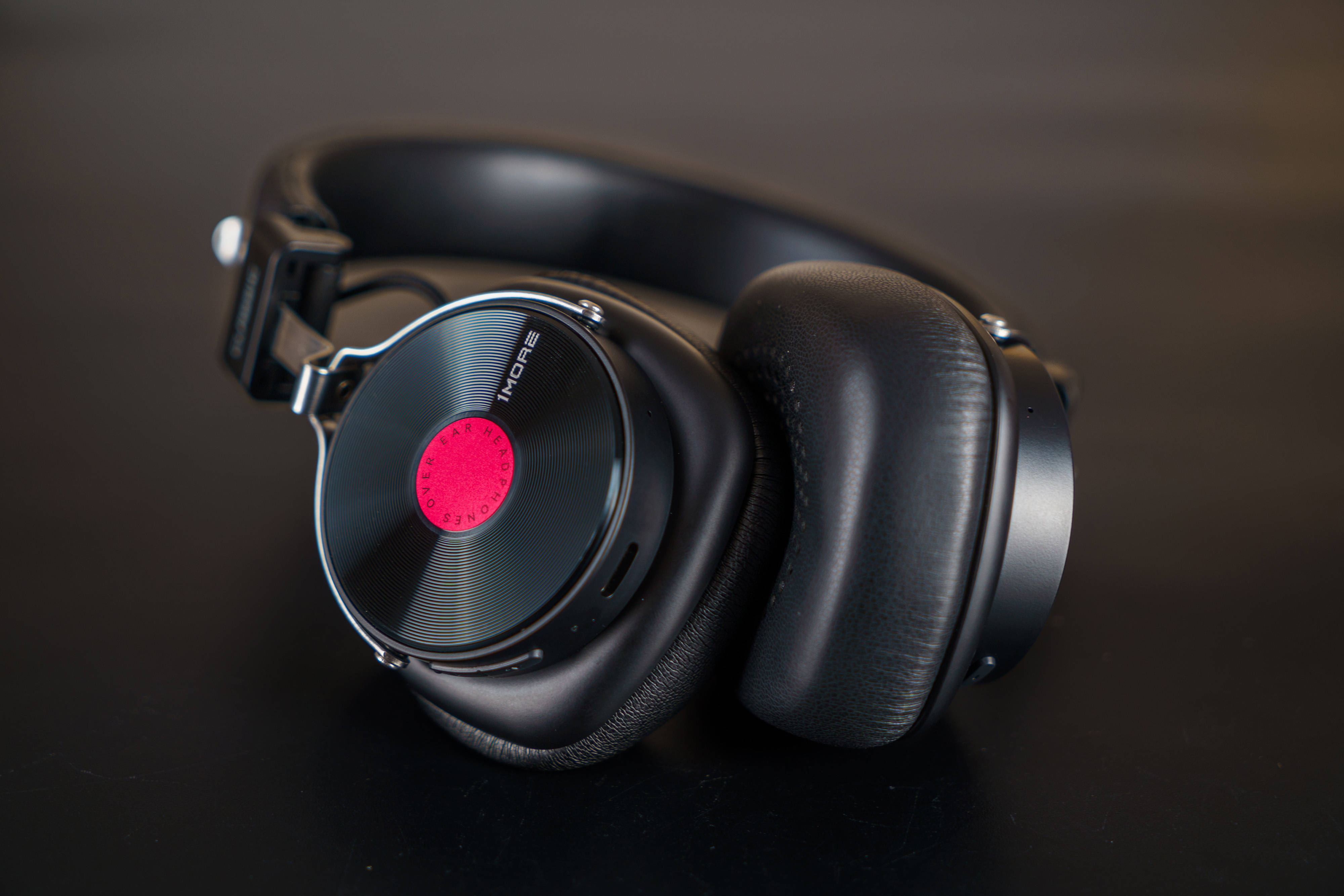 3.3张都不到的头戴式无线耳机怎么样?1MORE万魔黑胶复古头戴耳机HQ36体验分享