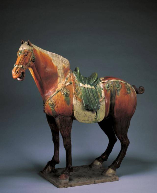 它被称为唐代陶王，色彩斑斓，却只能深埋地下