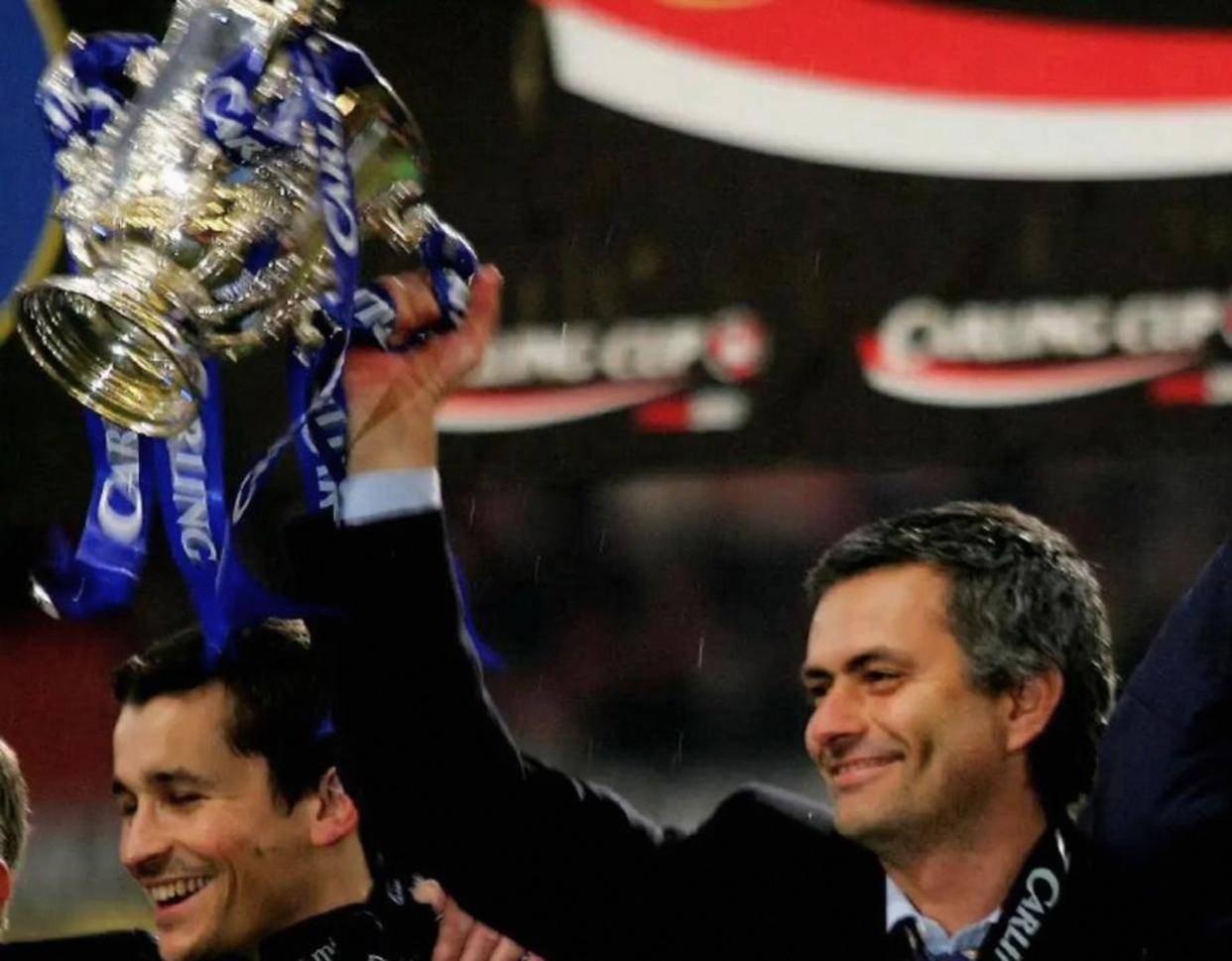 这一晚穆里尼奥再显神威，换上席尔瓦和伊万诺维奇迎战皇马，谁也没料到最后时刻逆转成真