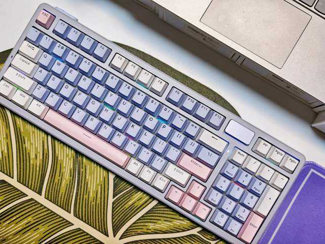 无线“耐力王”终结焦虑：最强续航无线键鼠套装雷柏VT9 MAX + V700DIY-98长续航版！