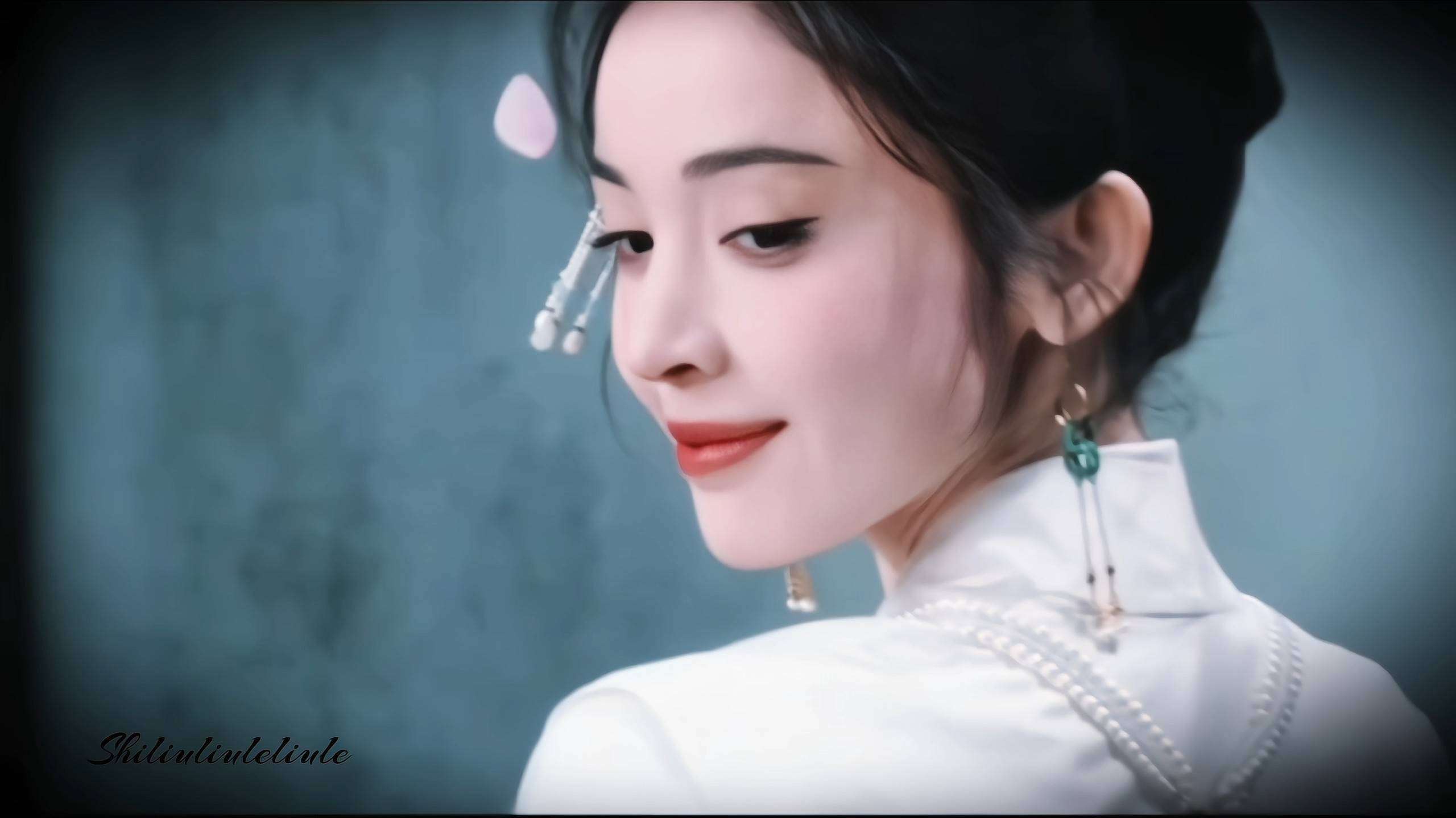 原创            古力娜扎茶农造型美出圈，《玉茗茶骨》茶文化获赞