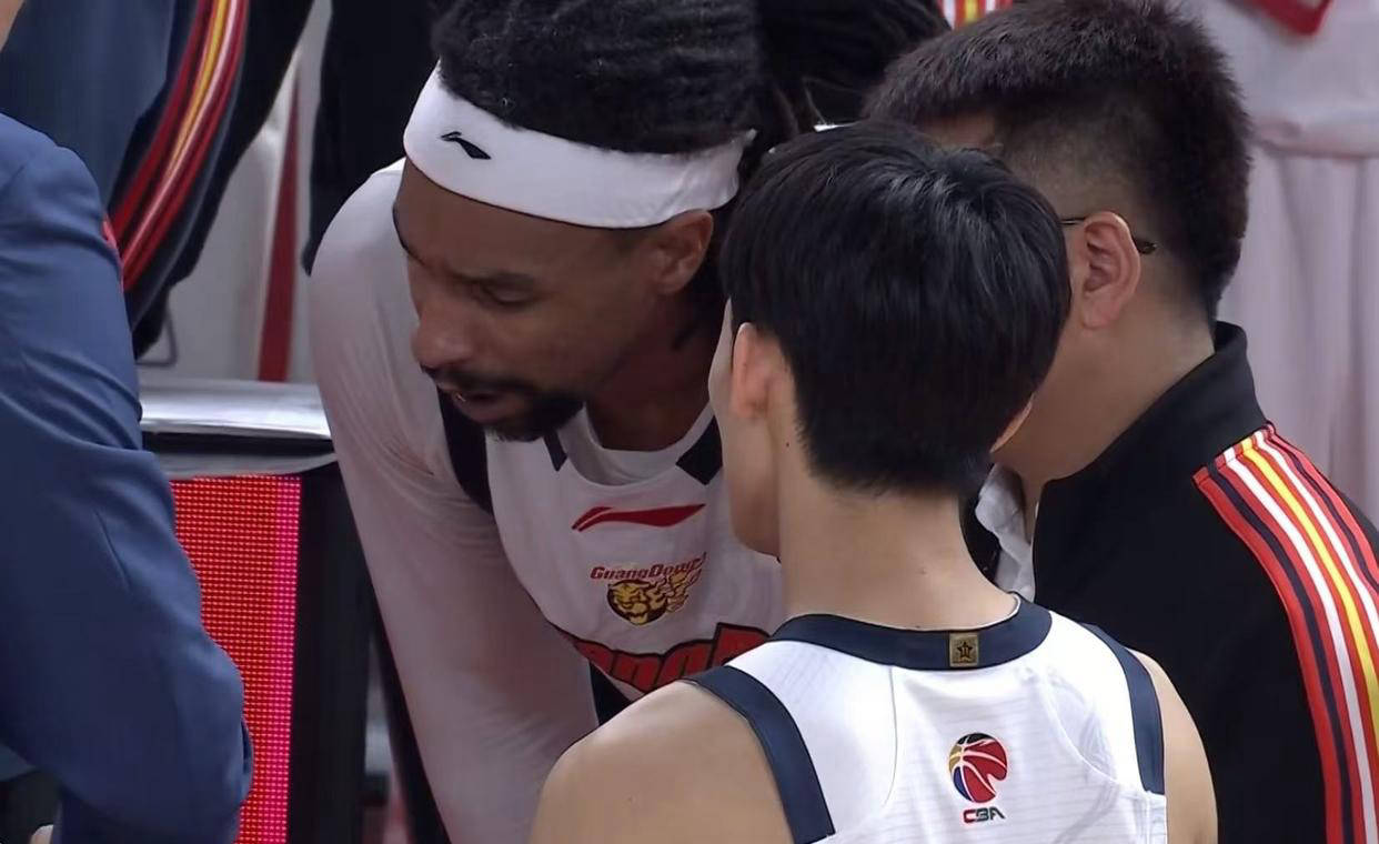 终于来了！广东“双王炸”双核心强势回归，杜锋的夺冠秘密武器现身！