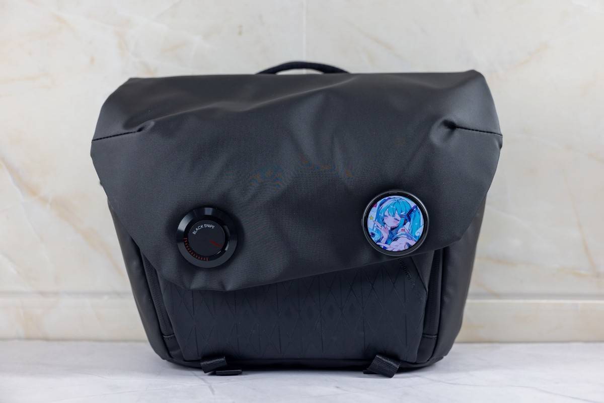 让吧唧动起来，彰显个性，PIXBADGE像素悸动电子徽章体验