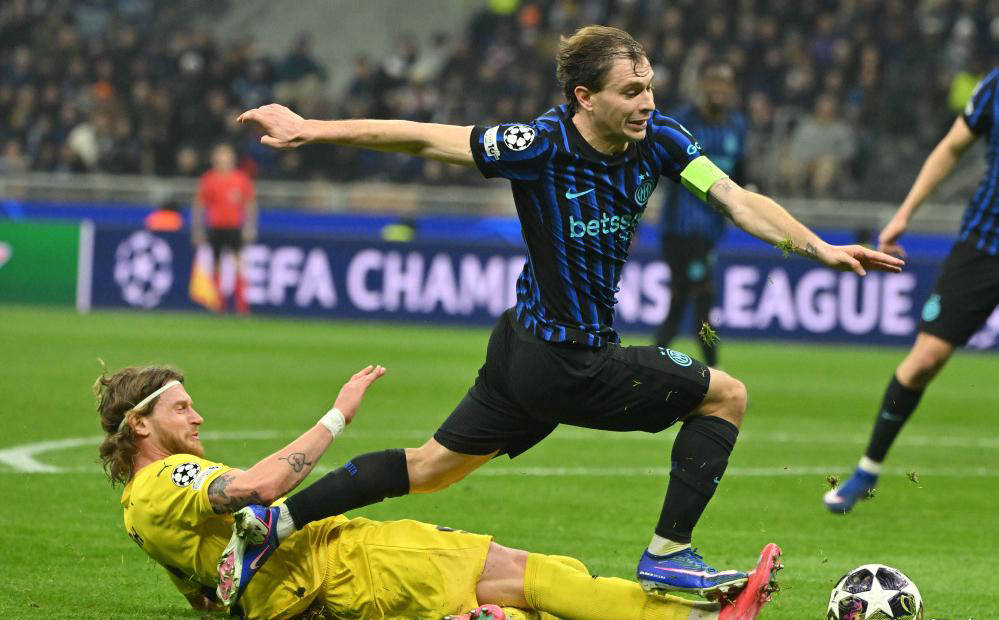 欧冠爆冷！意甲霸主遭弱旅双杀出局，历史首次无意甲球队挺进16强