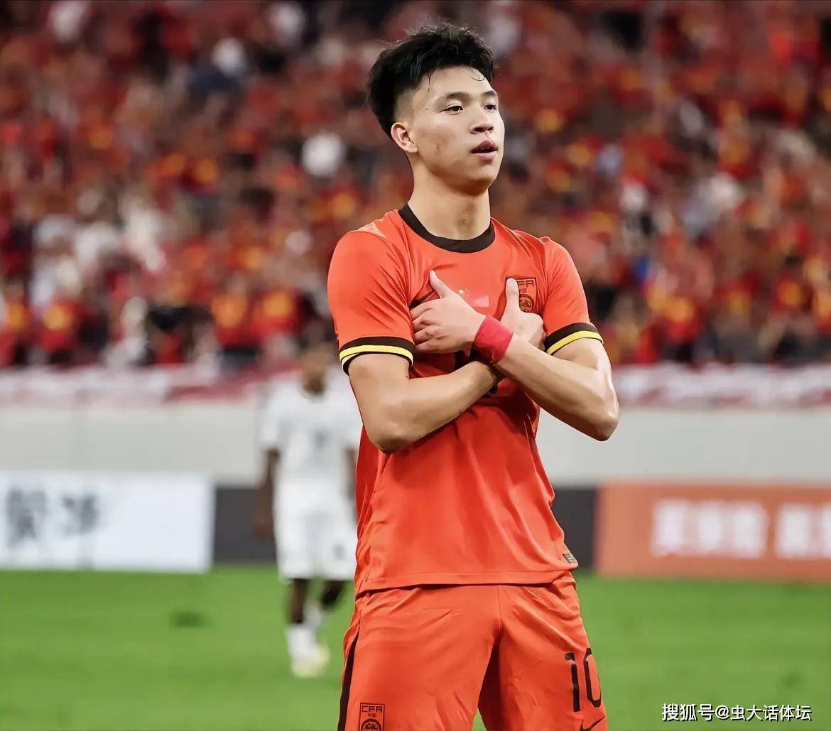 历史性突破！王钰栋斩获2026年U21金童奖，成中国足坛最年轻标杆