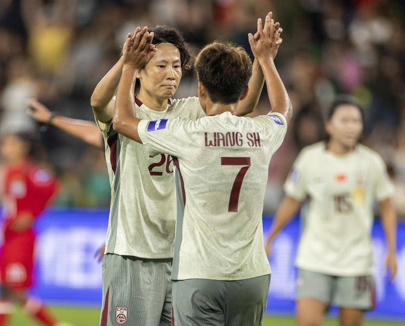 中国女足亚洲杯开门红背后：赢球欲望强烈 默契度有待提升