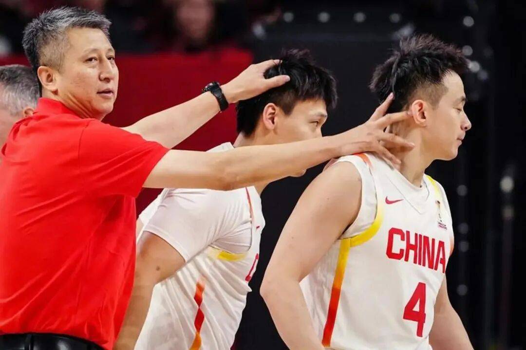 王牌无缘！再战日本男篮，中国男篮大换血，5大悍将回归