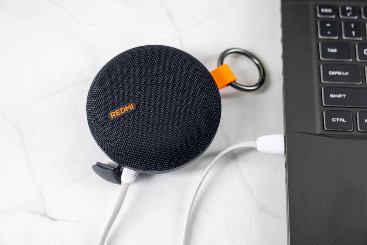 小巧便携颜值高，户外潮搭的REDMI蓝牙音箱2体验