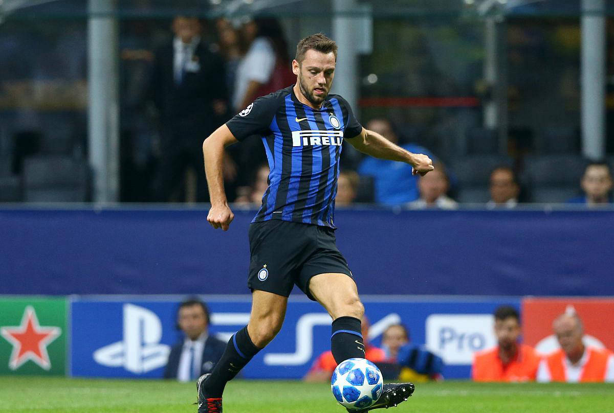 意甲榜首大战:AC米兰追赶希望渺茫,国际米兰力争客场全取三分!