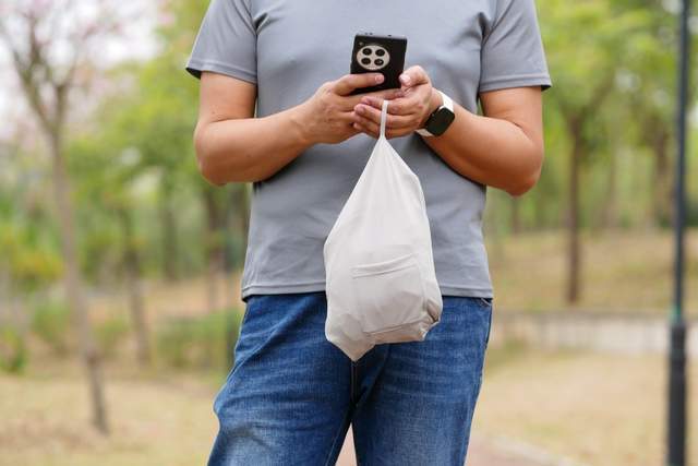 在阳光与舒适间划一道优雅边界：北归线 TROPIC NORTH 防晒衣