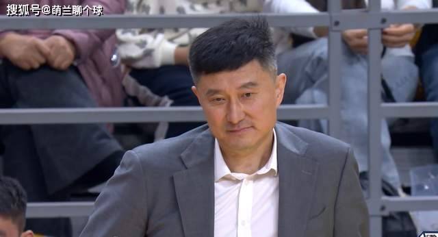 十一冠王为何遭新疆队逆转？杜锋暗批4人，道出输球原因，该醒了