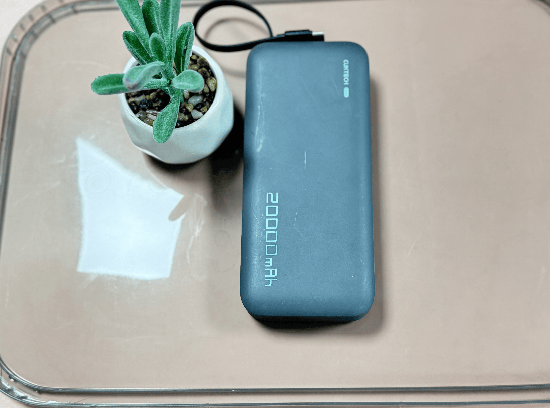 充电宝2w好还是1w好？充电宝哪个品牌比较好？手把手教你挑选到安全好用的充电宝