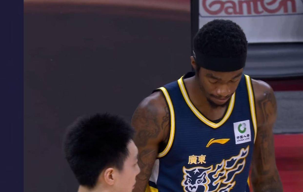 太适合广东队！CBA第一天赋中锋打爆辽篮，这可是杜锋的争冠底牌