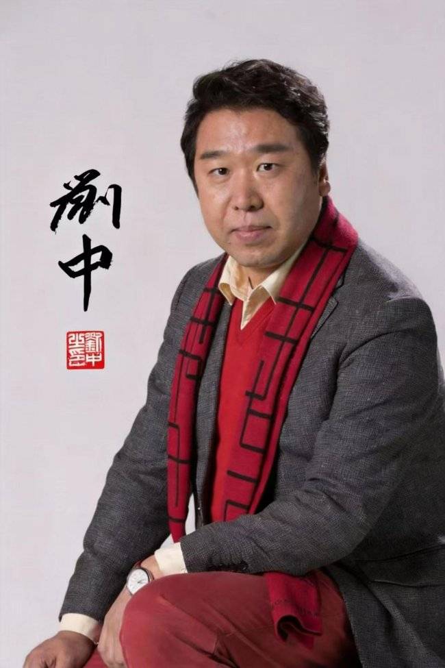 大熊猫“中中”的《熊猫说画—刘中的国宝情缘》新书首发(图5) 大熊猫“中中”的《熊猫说画—刘中的国宝情缘》新书首发(图5)