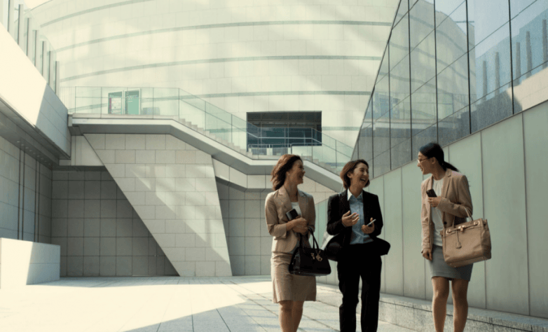 Sun Life 永明四年蝉联10Life年度保险公司大奖 全港唯一全品类获五星评级(图2)