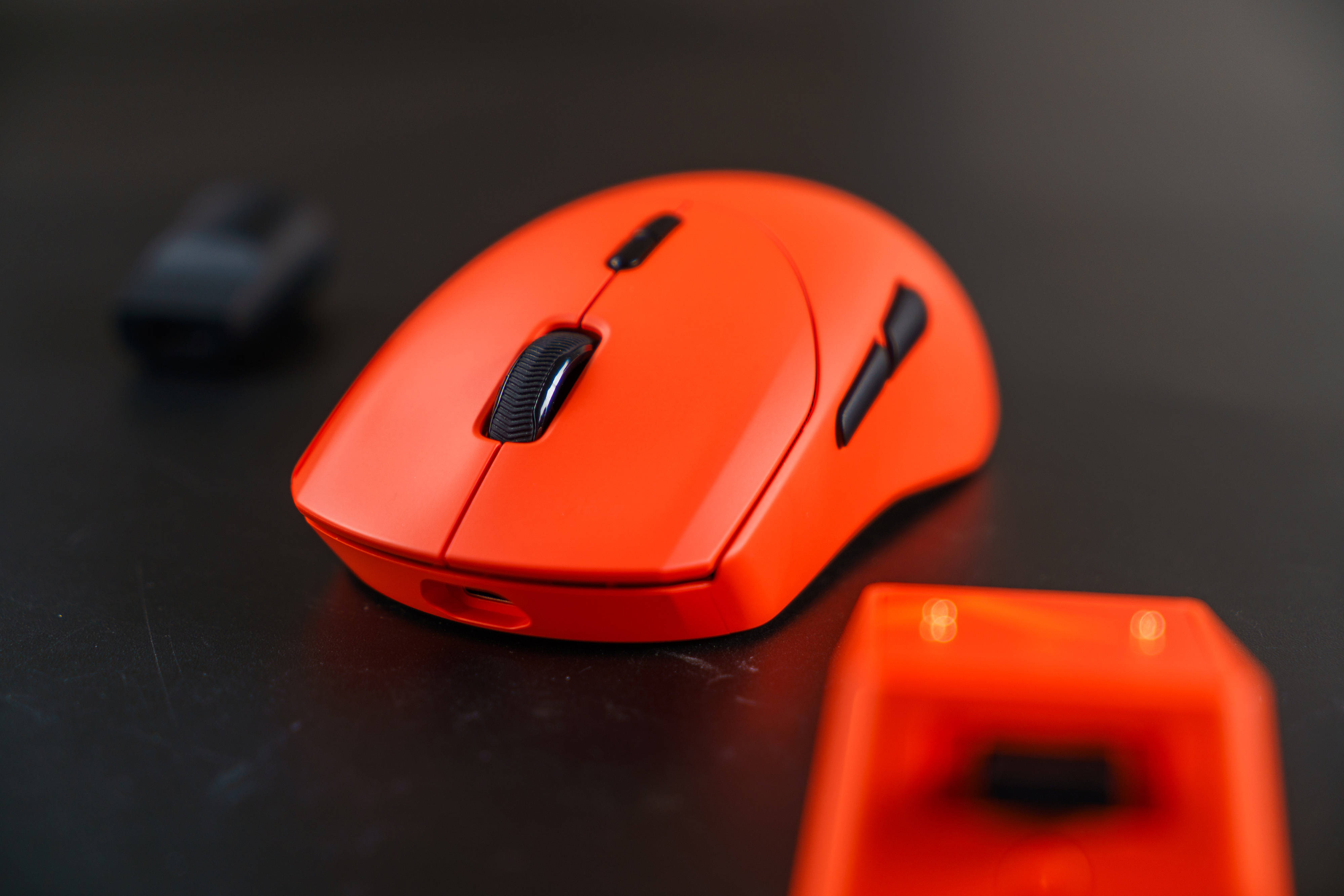 这个鼠标的颜色也太帅了吧!雷柏VT二代VT9焰影橙配色版体验分享