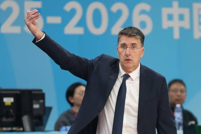 曝新疆主帅格兰下课 接手教鞭后距季后赛越来越远