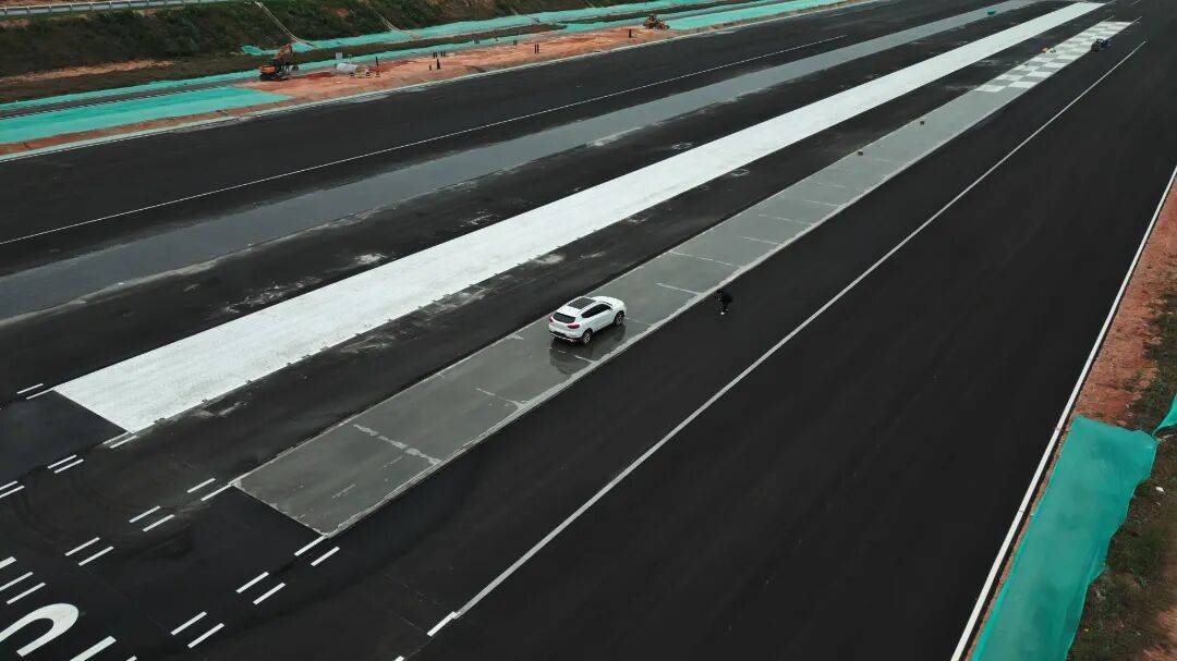 国内首个!探秘“路空一体”国家级测试基地(图4) 国内首个!探秘“路空一体”国家级测试基地(图4)