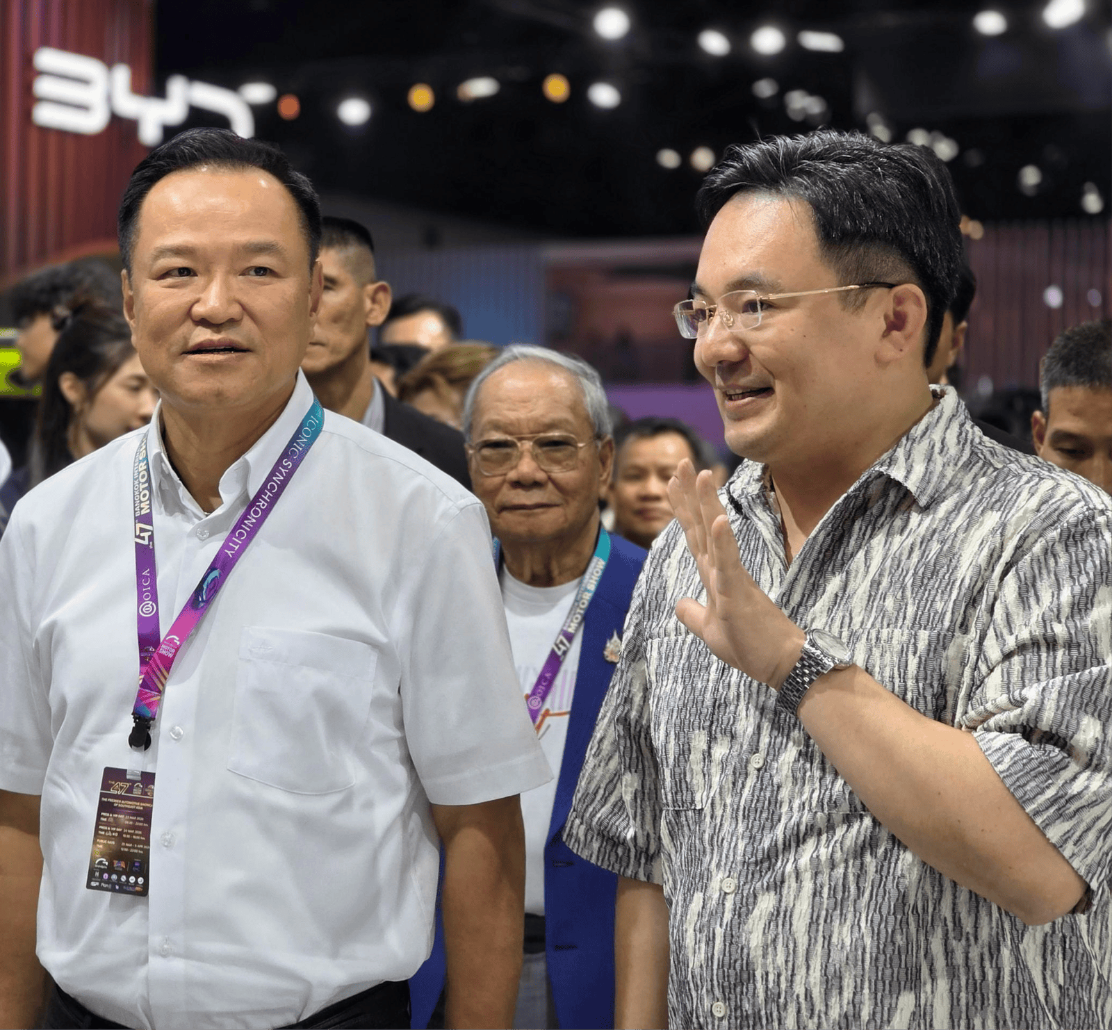 泰国总理亲自站台!比亚迪在曼谷车展杀疯了,1.8万辆订单只是开始!