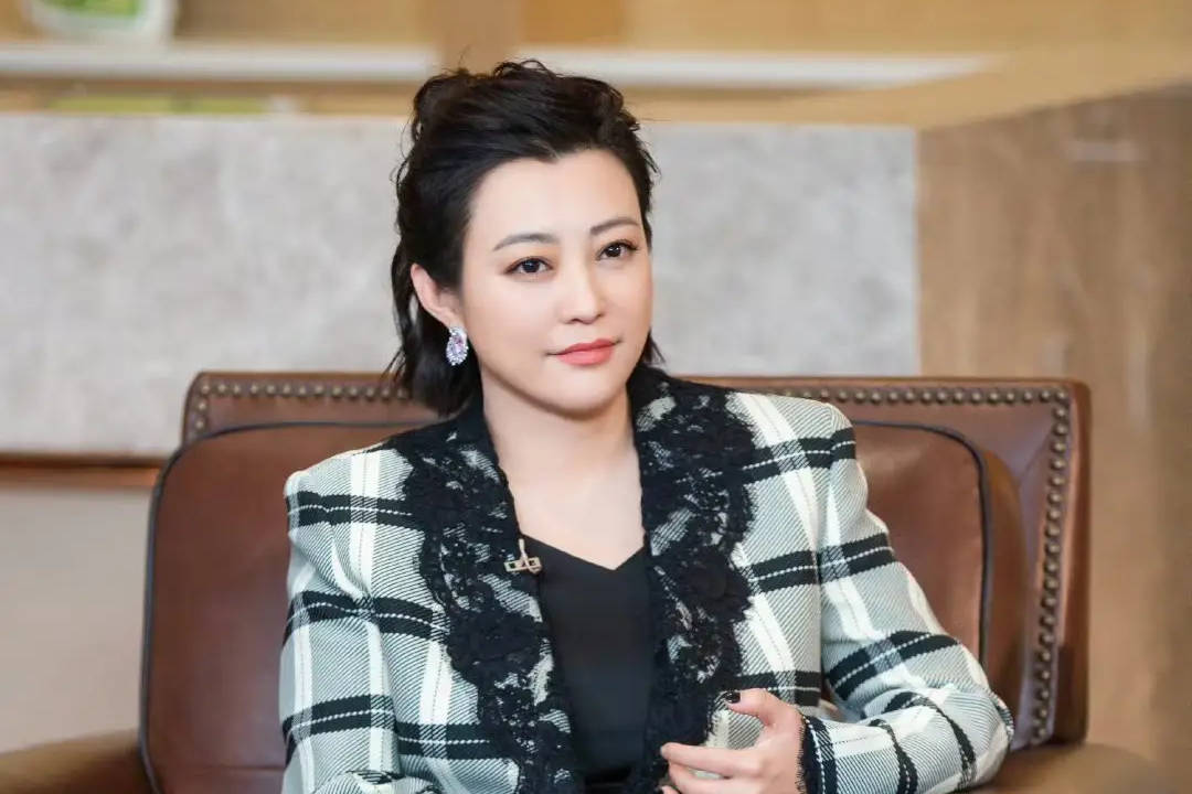 郝蕾谈演员就业困境：长剧机会少，短剧成无奈之选