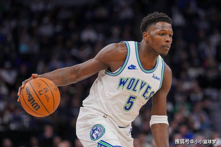 爱德华兹：NBA现役能单挑赢我的就两个人，库里和詹姆斯还不太行