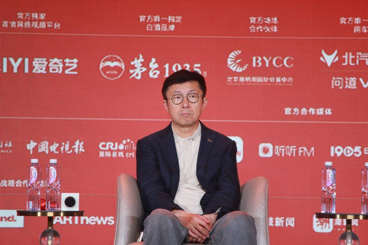 爱奇艺CEO龚宇揭秘：影视成本高企，盈利堪忧，AI或成破局关键