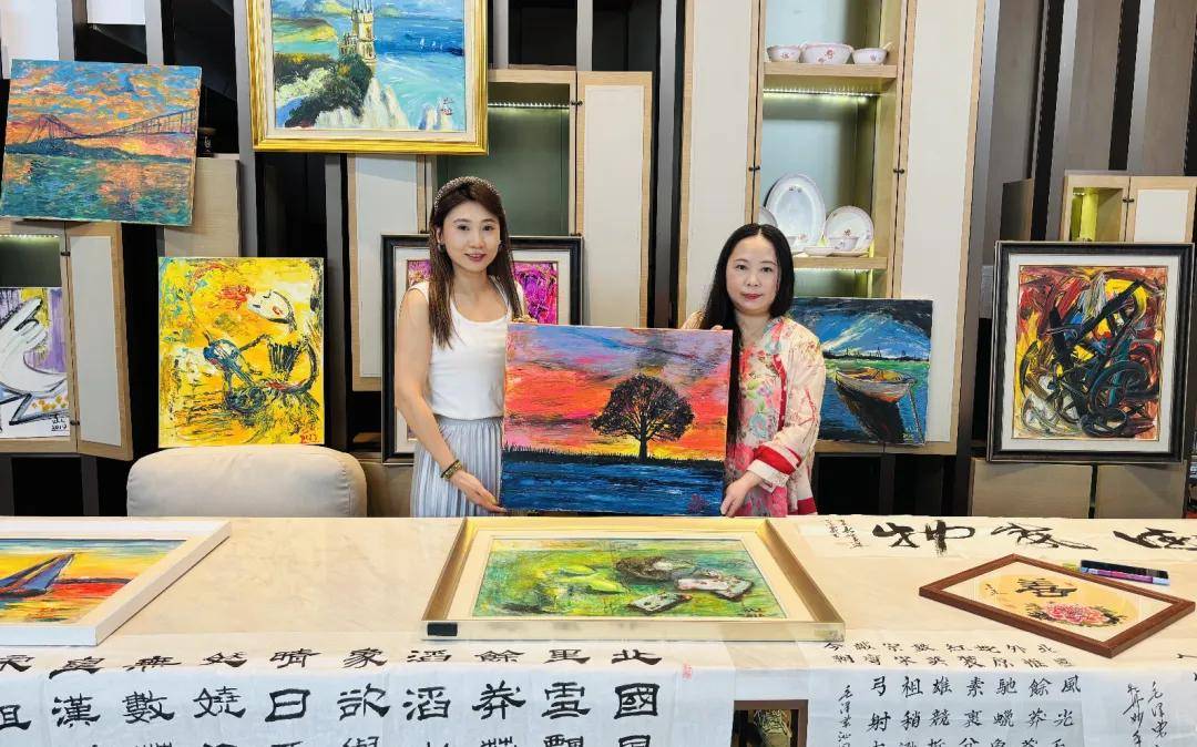 高承远对话招丽丽与陈惠莲：牡丹与色彩的世代交融(图2)