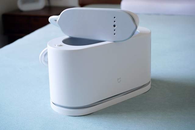 米家熨烫机2评测：除菌除螨，熨衣从此告别“皱”烦恼