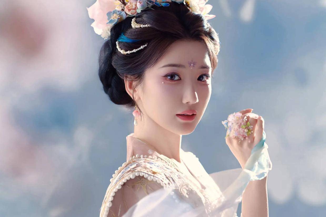 毛晓彤回应医美诊所传闻：天津人面粉不耐受，检测报告晒出引关注