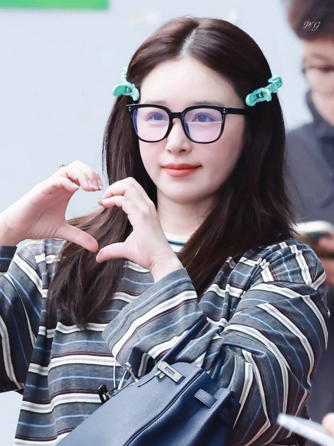 阚清子瘦脸特效闹乌龙 筷子弯曲自嘲正视自我