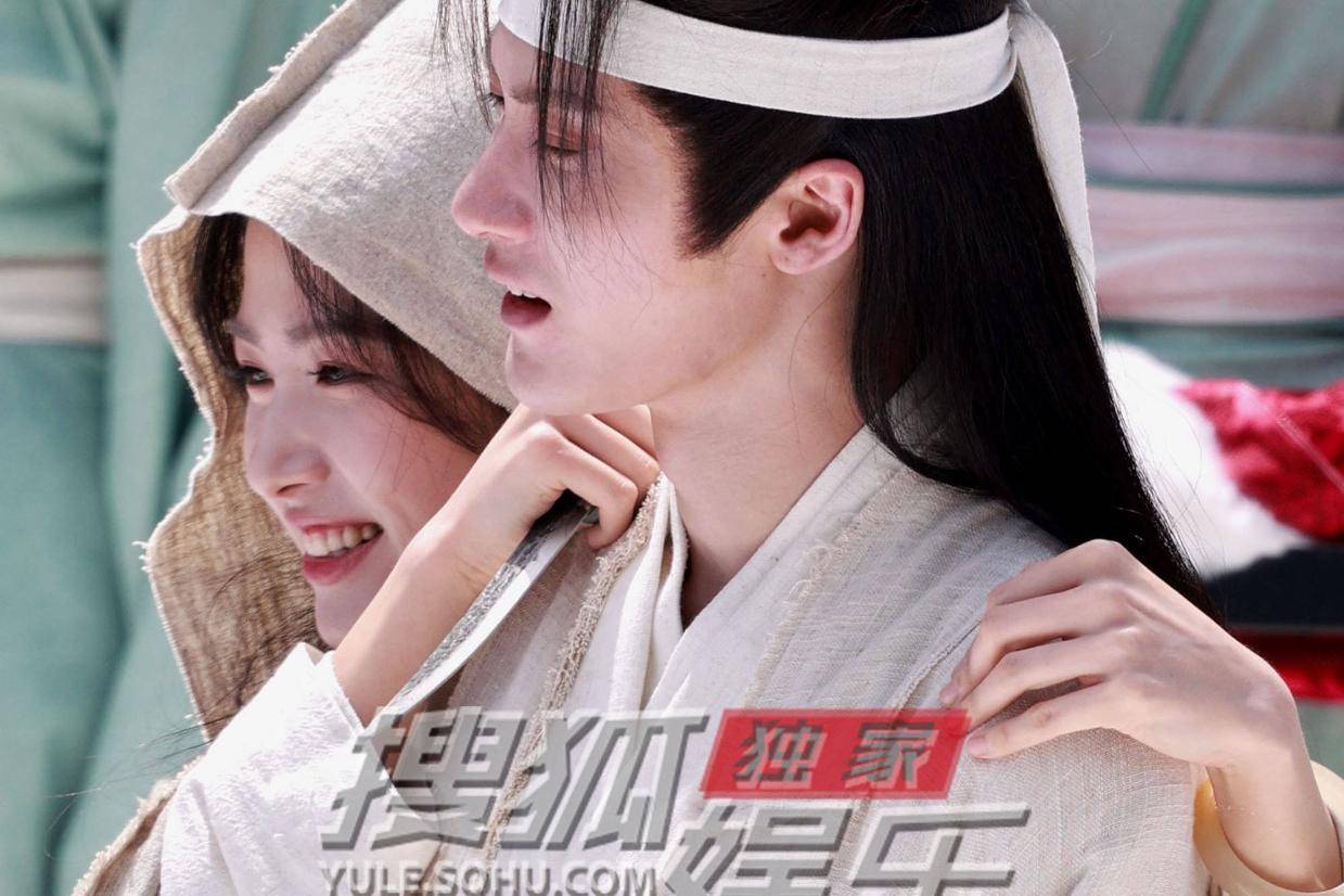 卢昱晓片场“挟持”檀健次 紧张与欢乐交织的拍摄现场