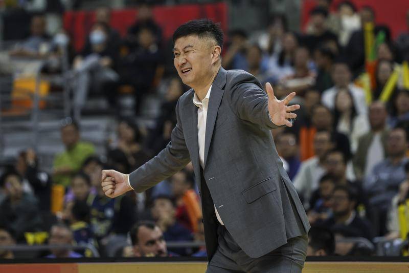 杜锋：北京各个位置都优于广东 赵睿是我一手带大的