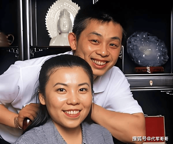53岁邓亚萍近况曝光！婚姻幸福，儿子成为她的骄傲