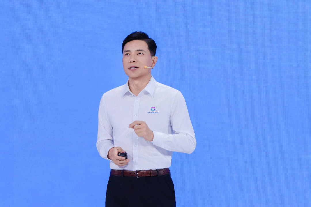 百度Create大会发多项AI成果，李彦宏提出“AI时代进化论” 