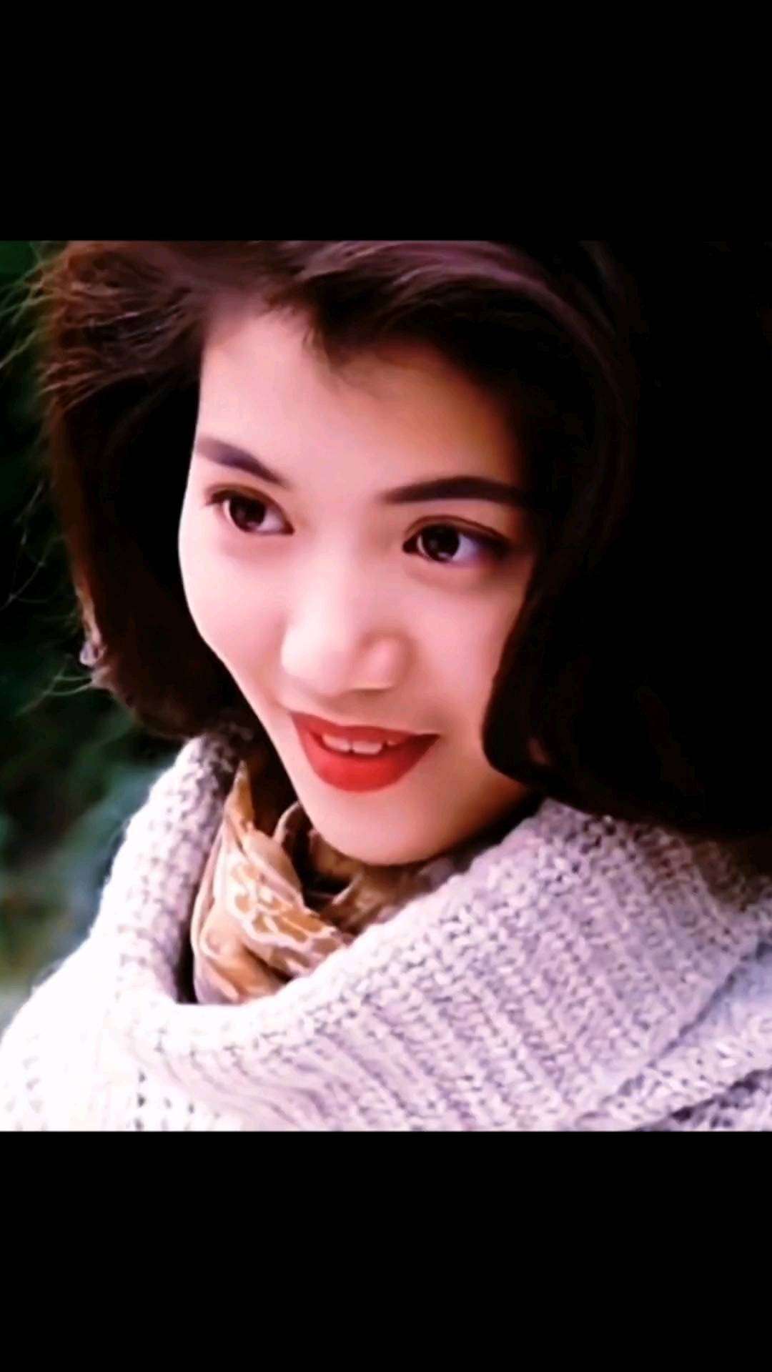 港剧经典美人形象_那些年港片女神的风采_邵美琪袁咏仪梅艳芳吴倩莲演技