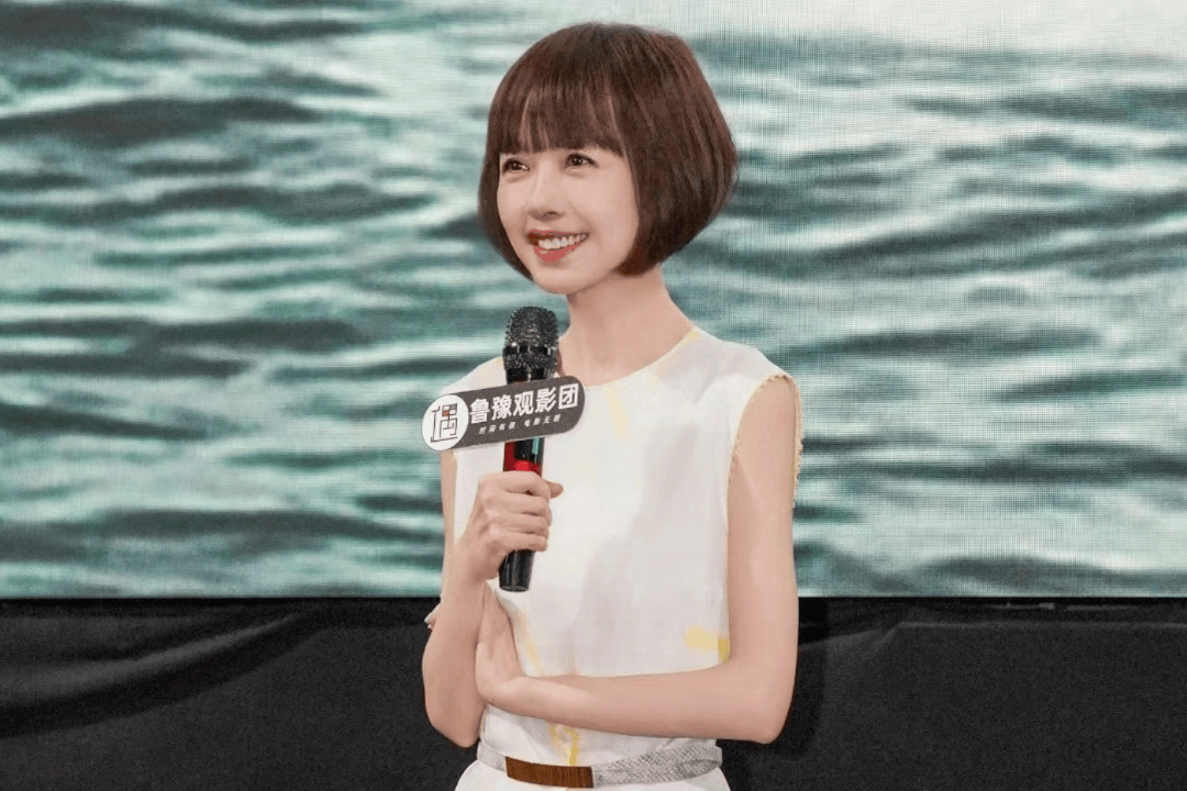 向太说鲁豫是真正的大女主：她的头不是白大的封面图