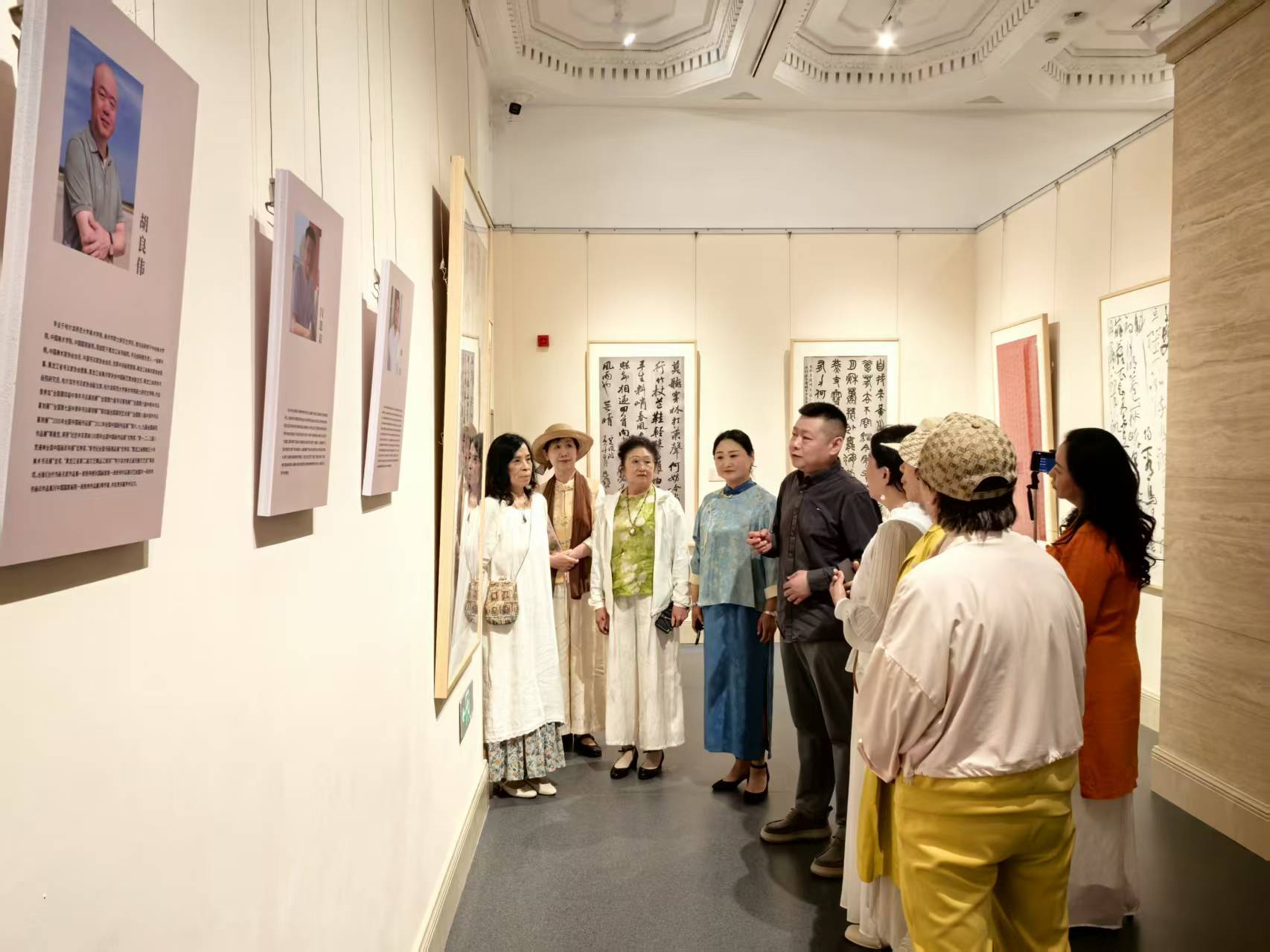 胡良伟、闫恩双、周亮书法作品展暨“龙江书法讲堂”启幕