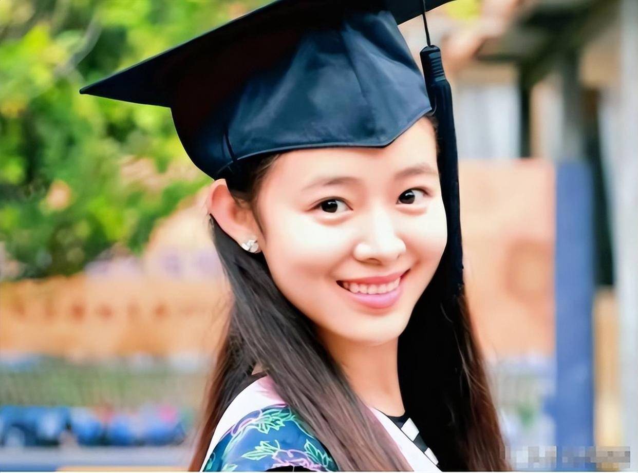 一舞封神后,被400亿东莞首富收入囊中,如今已是7岁孩子的妈妈