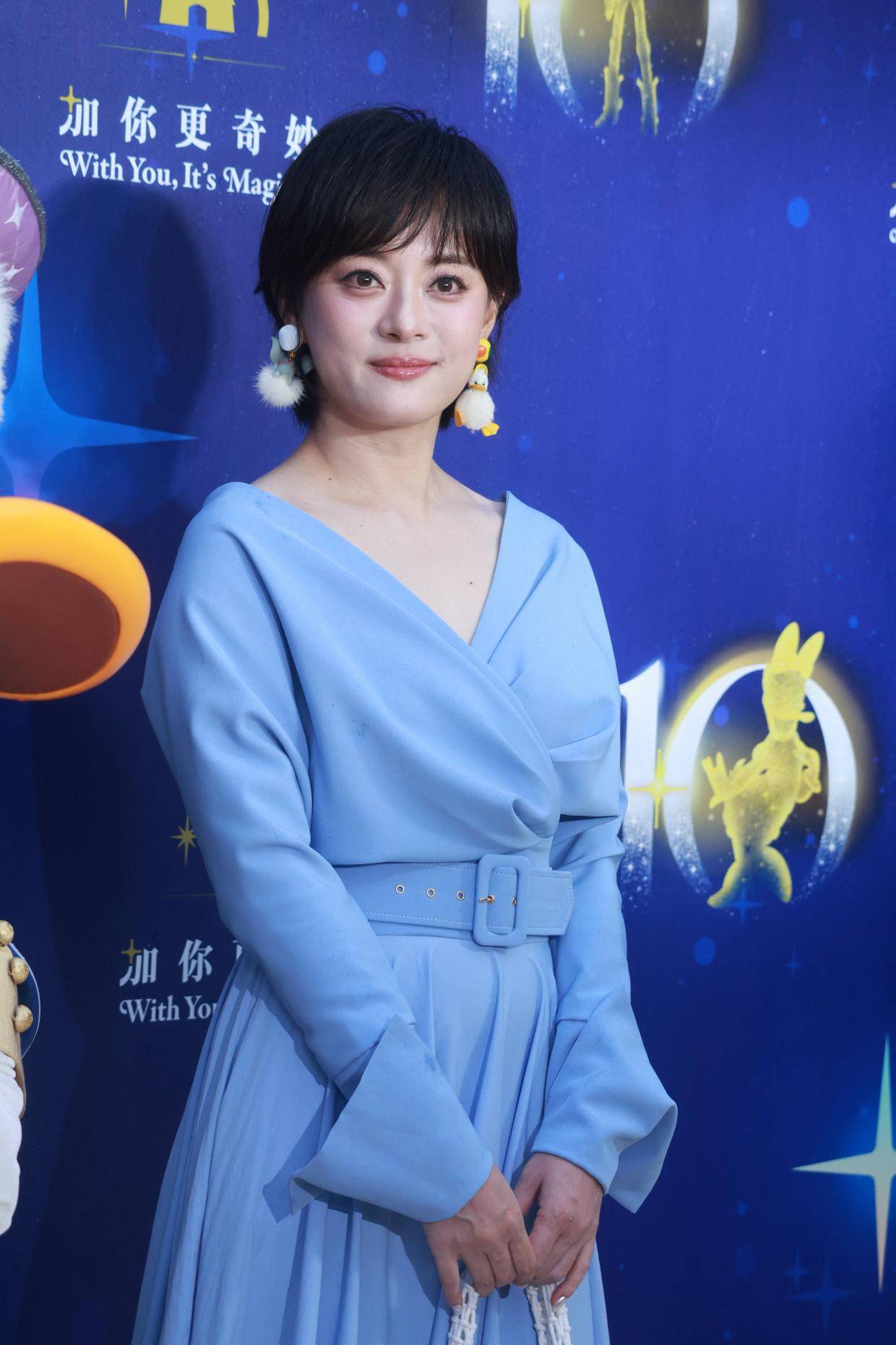 上海迪士尼十周年庆典:刘宇宁宋雨琦燃情献唱,孙俪林志玲红毯惊艳