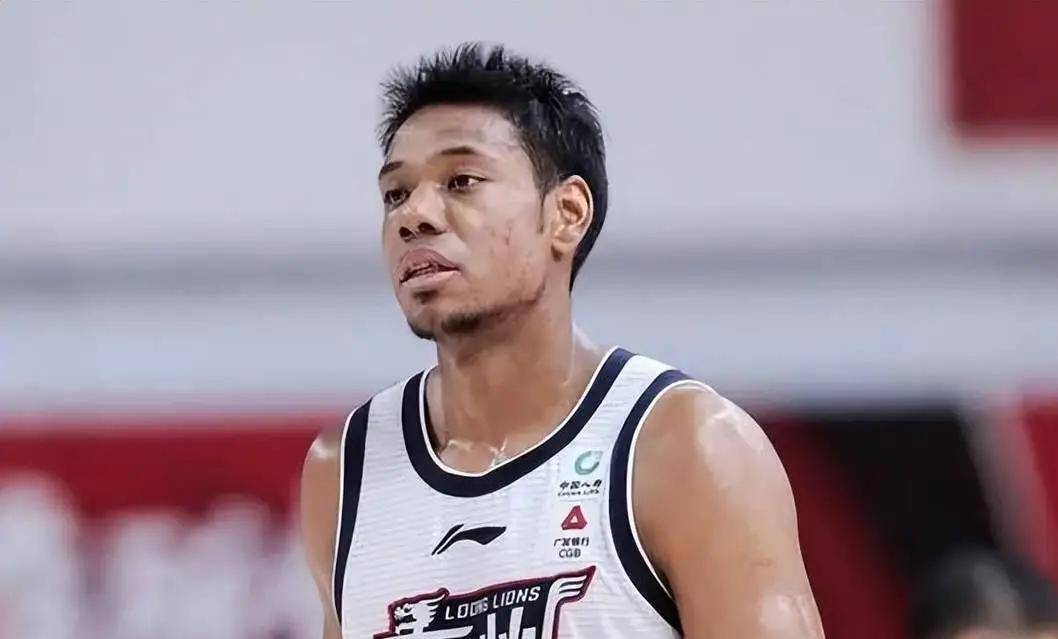 7月16日CBA交易消息，胡金秋王岚嵚交易受阻，北方2大豪强补强