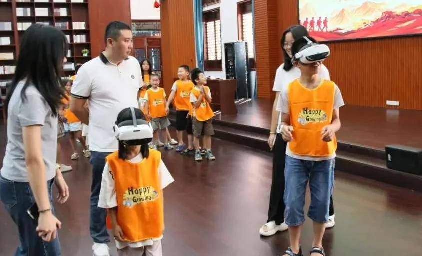 PICO助力红色教育，江西万安图书馆带少年重温长征历程
